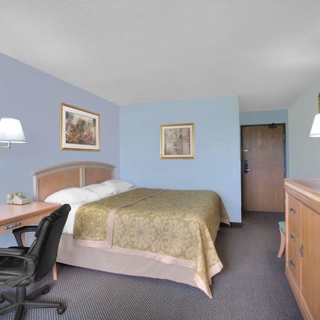 Hotel Super 8 By Wyndham Augusta Exteriér fotografie