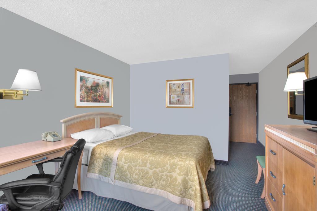 Hotel Super 8 By Wyndham Augusta Exteriér fotografie
